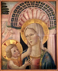 Madonna mit Kind vor einer Muschelnische